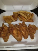 Chicken Wings & Fries